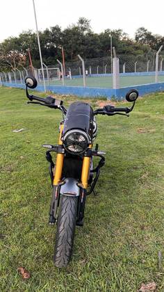 TRIUMPH SPEED 400 
